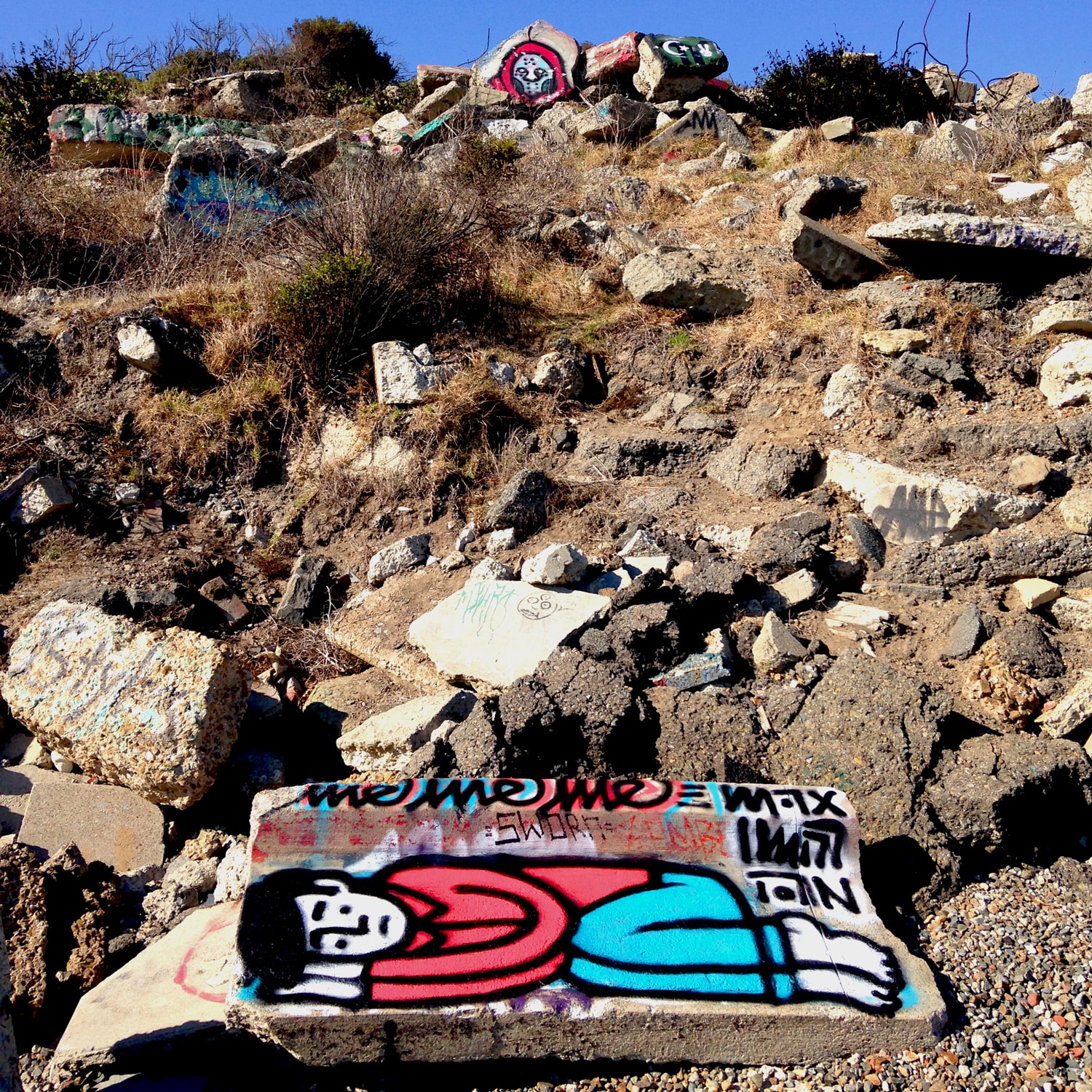 Sleeper street art painting by Maximillian Piras
